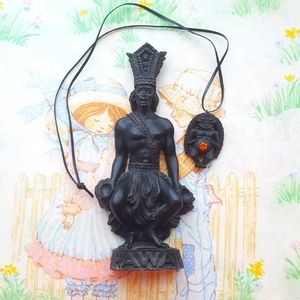 🌙Vintage '76 Hawaiian Statue & Necklace
